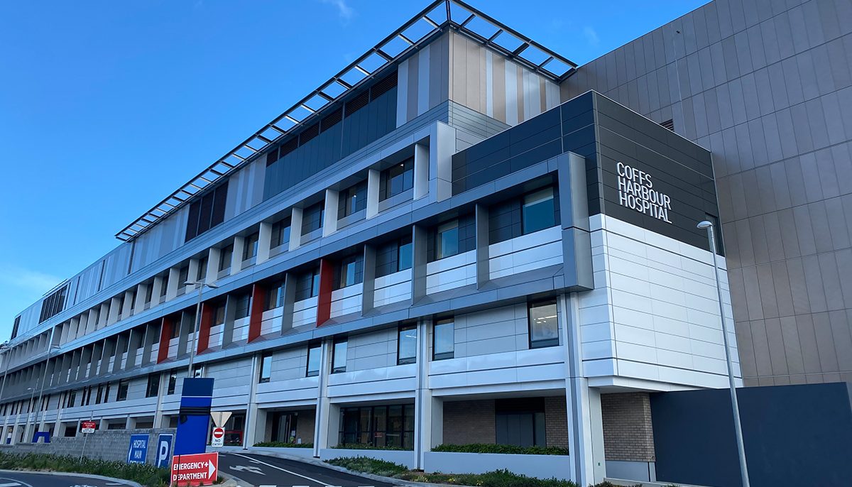 Hospital building with signage saying Coffs Harbour Hospital